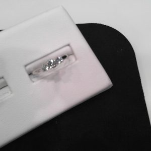 Lady's White 14 Karat Engagement Ring Size 7 3 0.50tw Round D/E SI1 Diamonds