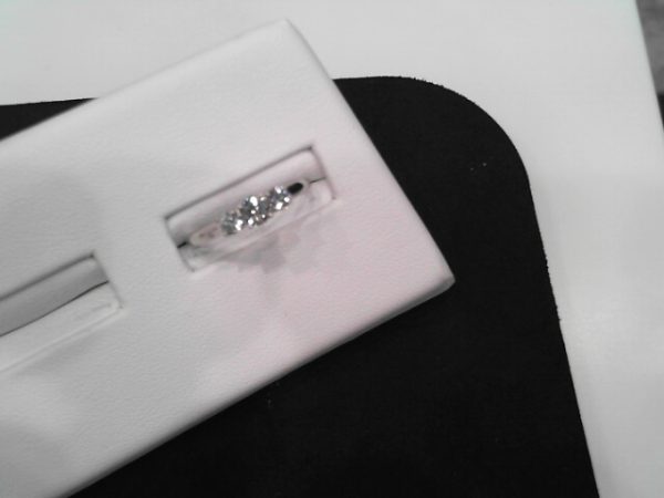 Lady's White 14 Karat Engagement Ring Size 7 3 0.50tw Round D/E SI1 Diamonds