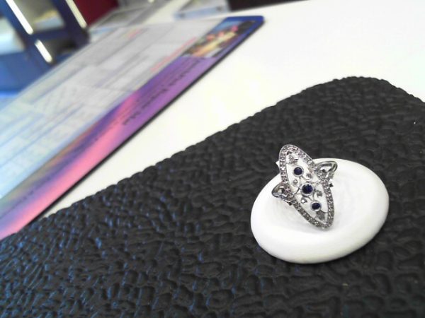 10 K WG 0.45 TGW SAPPHIRE / DIA RING