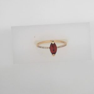 14Kt Diamond & Garnet Ring