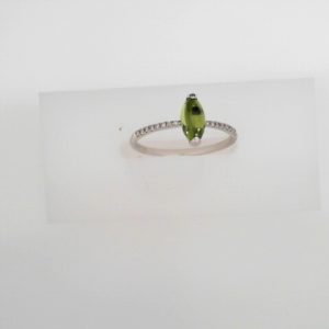 14Kt White Gold Diamond & Peridot Ring