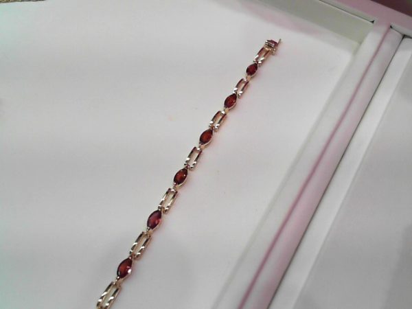 7.6 g 14k colored stone bracelet7.5 inches