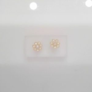 Code: ES10033mm and 4mm stud earrings - white$6