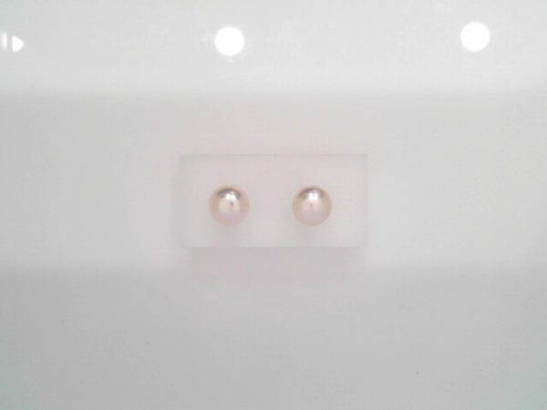 Code: ES003110-11mm stud earrings - white