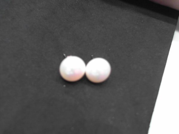 Lady's Earrings