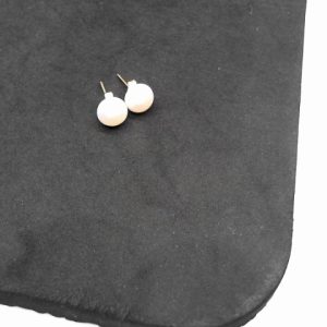 Lady's Pearl Earrings
