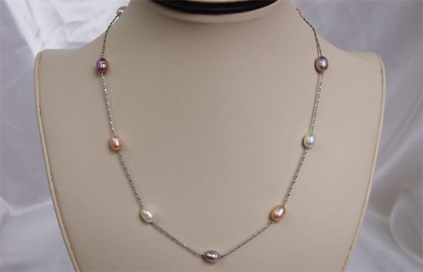7mm 18 inch Station necklace - multi color

7mm freshwater cultured pearls in multi color, white, peach and pink. All pearls color are natural. The pearls are petite shape with very good luster. The chain is gold plated. Matching bracelet is: BS004.
