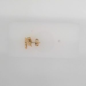 FEATHER BABY STUD EARRINGTOTAL WEIGHT = 0.66 GRAMS