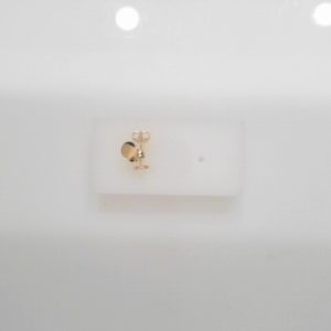 ROUND DISC STUD EARRINGS TOTAL WEIGHT = 0.93 GRAMS