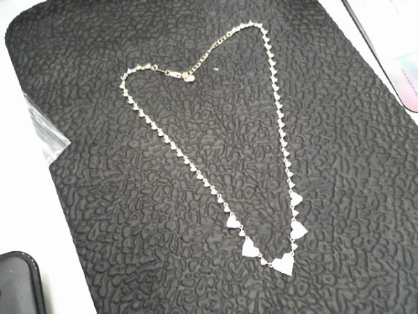 kate 39 Heart Tennis Necklace

Y/G

16"