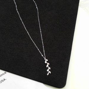 SS CXZ LEAF NECKLACE