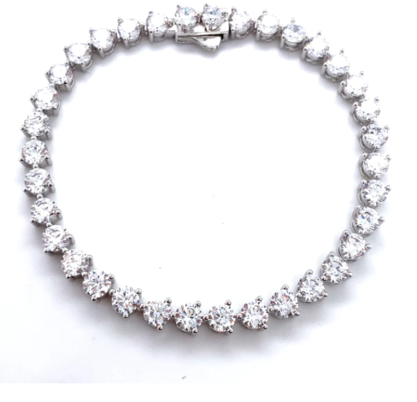 Anastasia 81 3 Prong Diamond White Bracelet 18 CM7"