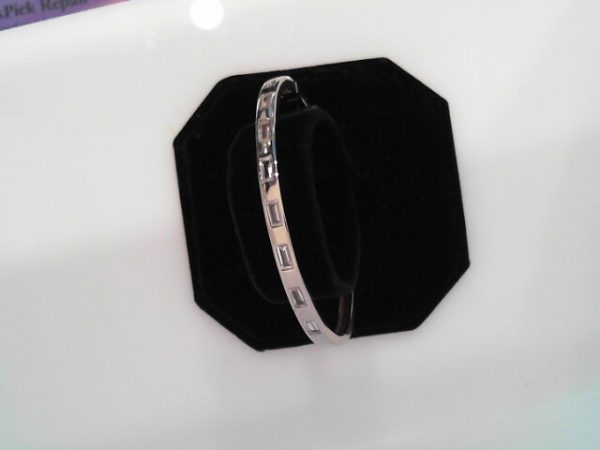 STERLING SILVER  CZ BANGLE