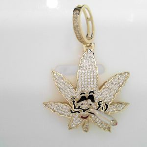 GOLD PLATED STERLING SILVER PENDANT - MJ LEAF GETTING HIGH 37.6g