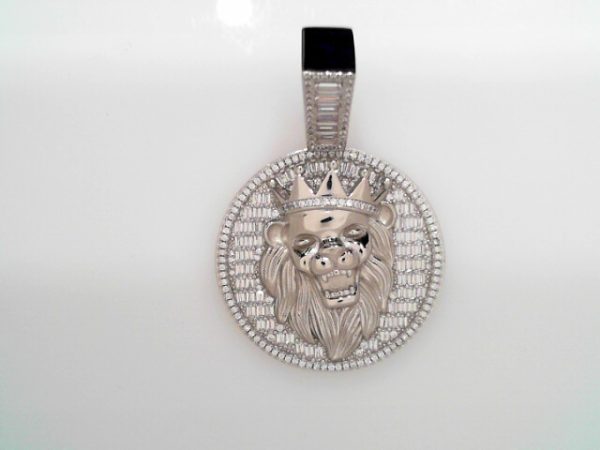 RHODIUM PLATED STERLING SILVER PENDANT- LION WITH CROWN 38.8g