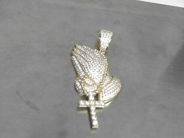 CZ CHARMS GOLD PLATED13.1  GMS