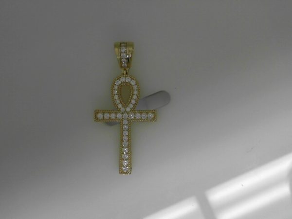 CZ ANKH CHARMS GOLD PLATED  8  GMS