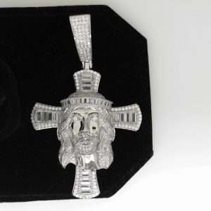 CZ CHARMS  CROSS   19.6  GMS