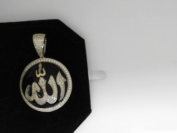 S S GOLD PLATED CZ MEDALLION CHARMS  13.2 GMS