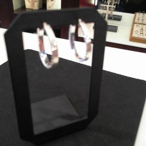 SS DIAMOND CUT OVAL HOOP