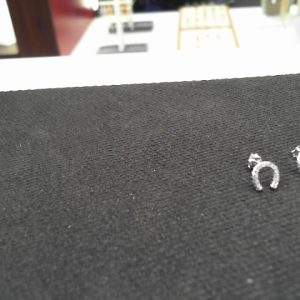 SS CZ HORSESHOE EARRING