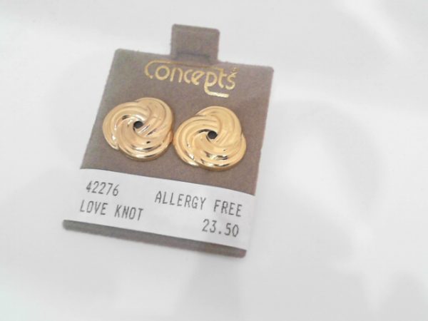 LOVE KNOT