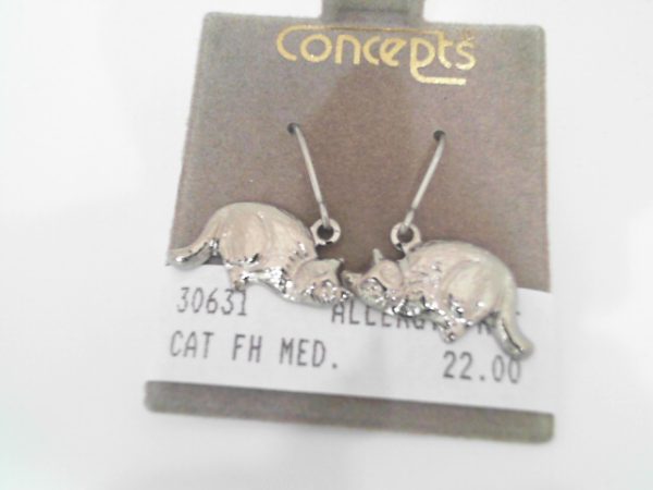 CAT FH MED.