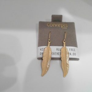 DNGLE FEATHER