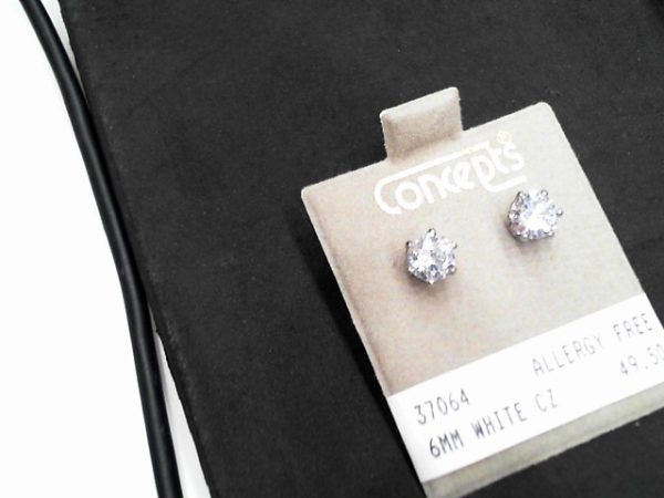6MM WHITE CZALLERGY FREE